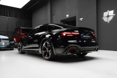 Car image 40