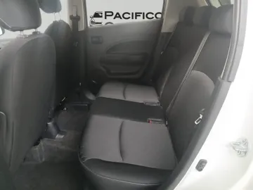 Car image 23