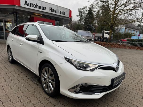 Toyota Auris Touring Sports 1.8 Hybrid 100 kW image number 3