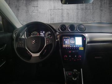 Car image 12