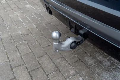 Car image 35