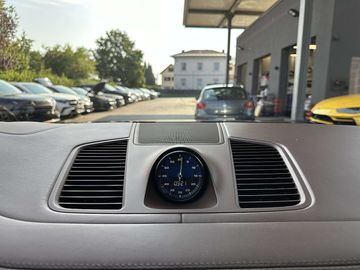 Car image 41