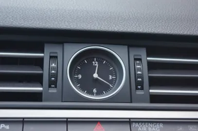 Car image 48