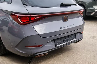 Car image 29