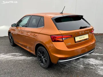 Car image 26