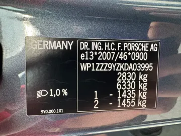 Car image 37
