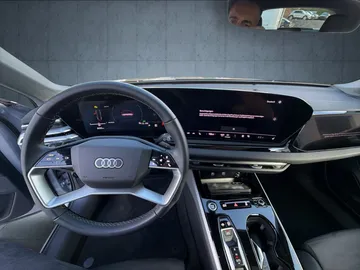 Car image 28