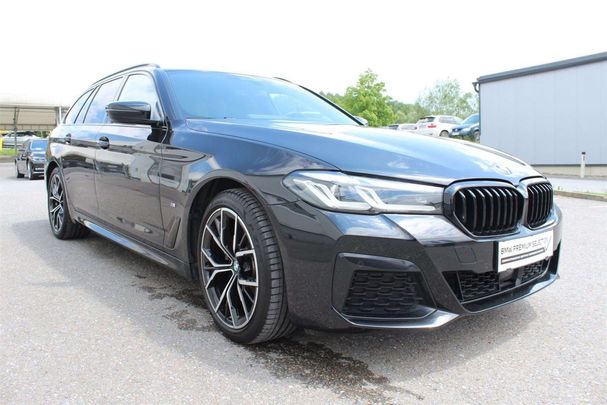 BMW 520d Touring xDrive 140 kW image number 2