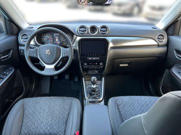 Car image 15