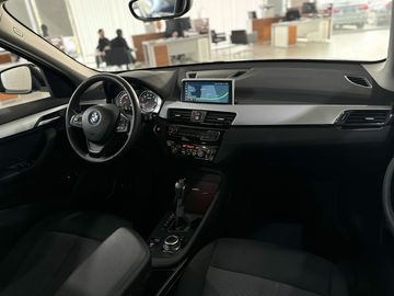 Car image 38