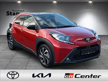 Car image 2