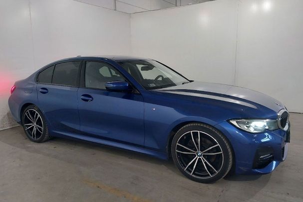 BMW 320d xDrive 140 kW image number 2