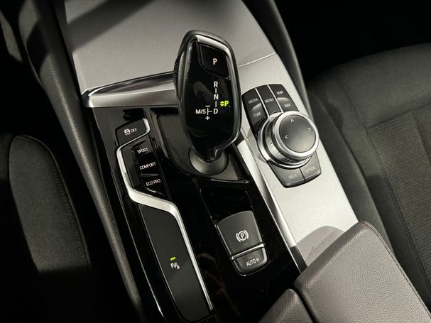 BMW 520i 135 kW image number 24