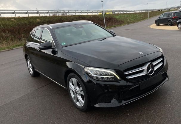 Mercedes-Benz C 220 d T 143 kW image number 3