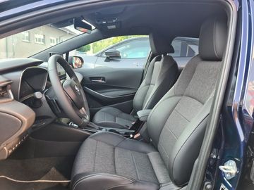 Car image 10