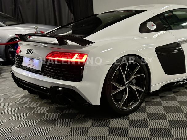 Audi R8 5.2 quattro 449 kW image number 3