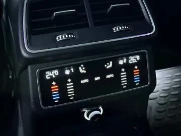 Car image 39