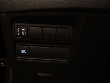 Car image 33