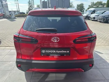 Car image 4