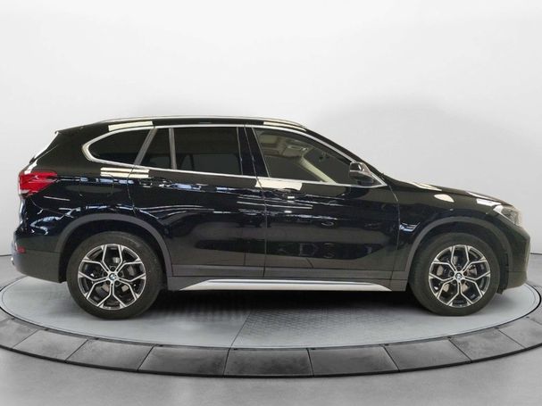 BMW X1 sDrive18i xLine 103 kW image number 2