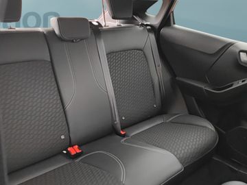 Car image 17