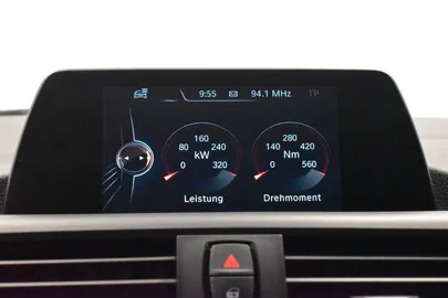 Car image 27
