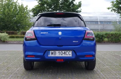 Car image 25