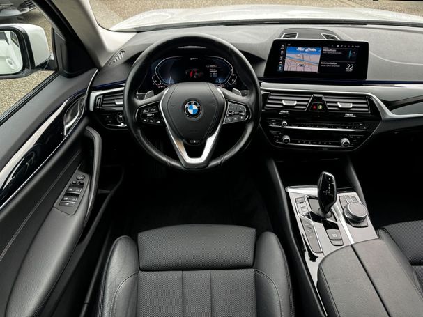 BMW 530i 185 kW image number 16