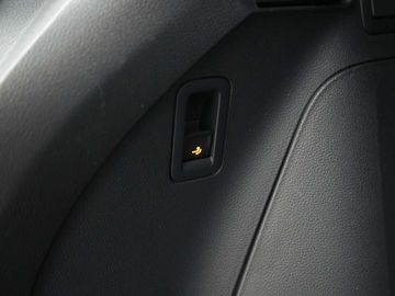 Car image 41