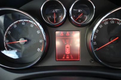Car image 43
