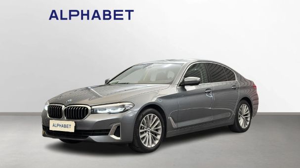 BMW 530i Luxury Line xDrive 185 kW image number 2