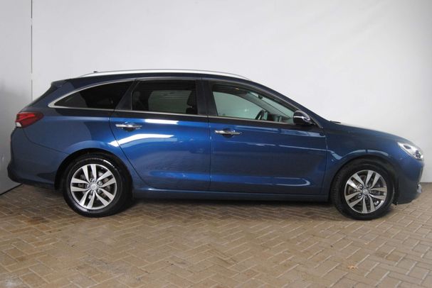 Hyundai i30 Wagon 1.4 T GDI Premium 103 kW image number 2