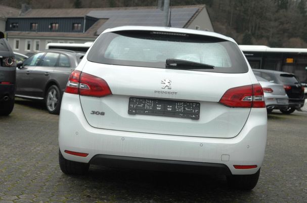 Peugeot 308 BlueHDi 130 Active 96 kW image number 7