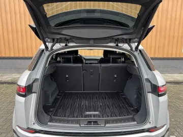 Car image 33