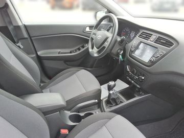 Car image 15