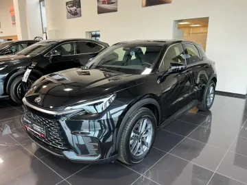 Car image 15