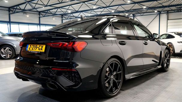 Audi RS3 2.5 TFSI quattro S tronic 294 kW image number 2