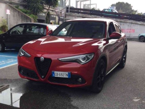 Alfa Romeo Stelvio 2.2 AT8 Q4 140 kW image number 1