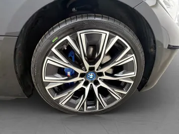 Car image 36