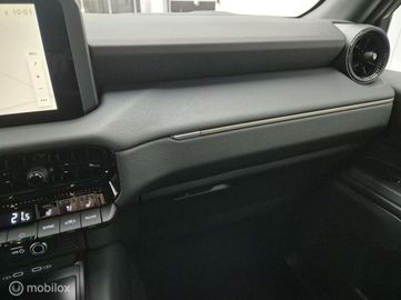 Car image 36