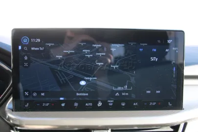 Car image 35