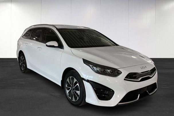 Kia Ceed Plug-in Hybrid 104 kW image number 2