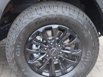 Car image 43