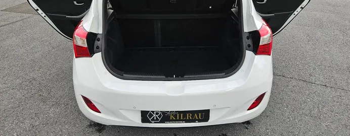 Car image 22
