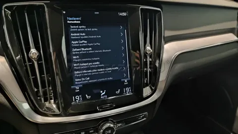 Car image 33