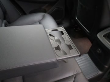 Car image 41