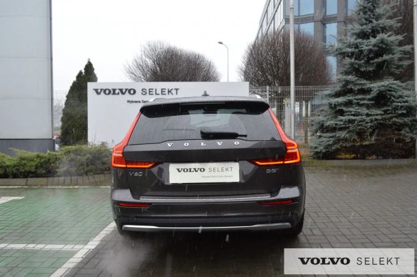 Volvo V60 Cross Country AWD 184 kW image number 8