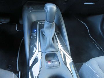 Car image 15