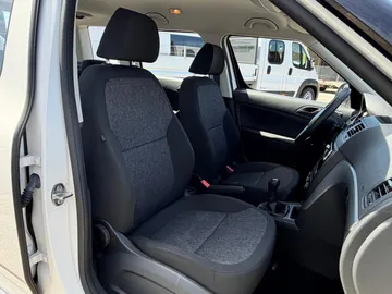 Car image 21