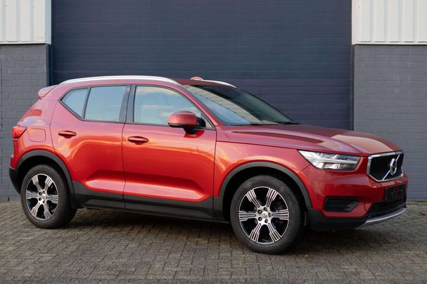 Volvo XC40 T3 Momentum Pro 120 kW image number 7